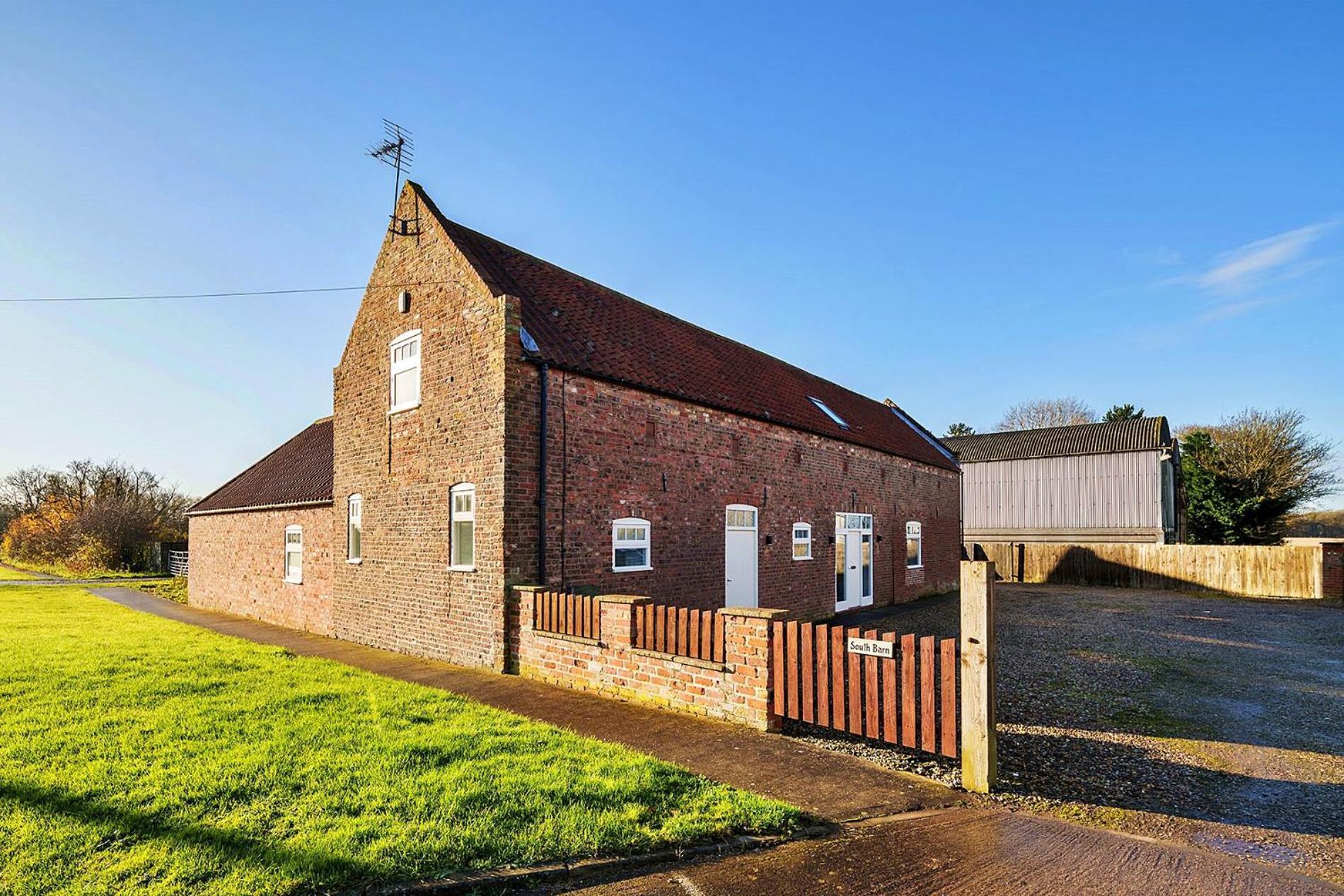 Finest Retreats - South Barn Villa Winestead Exterior photo